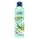AVON CARE Очищающее средство для лица с алоэ и огурцом